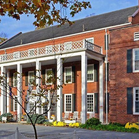 The Country Inn Of 버클리 스프링스 외부 사진